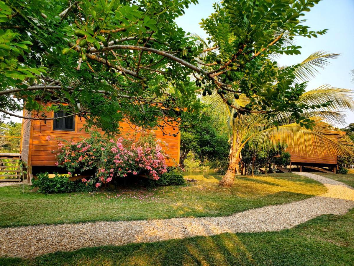 Yumas Riverfront Lodge San Ignacio Exterior foto